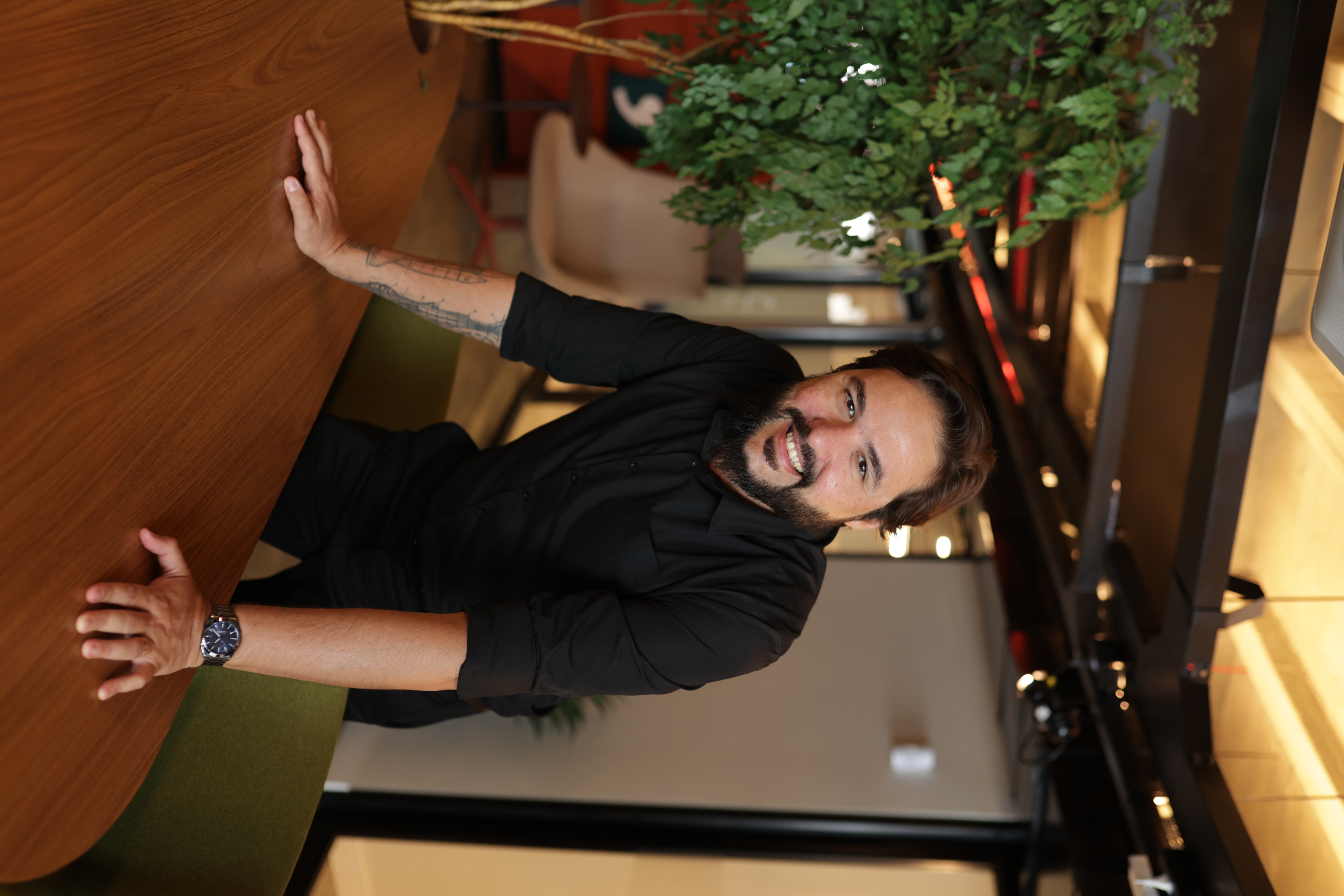 Retrato editorial de Felipe Marenas